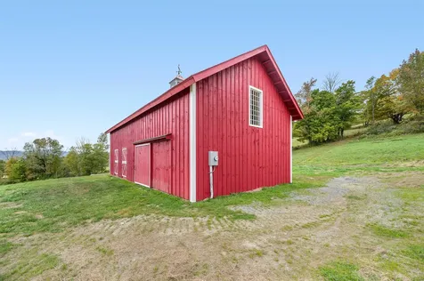 2067 Music Mountain Road Stockbridge VT 05772