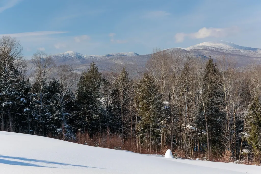 00 Summit View Drive Stowe VT 05672