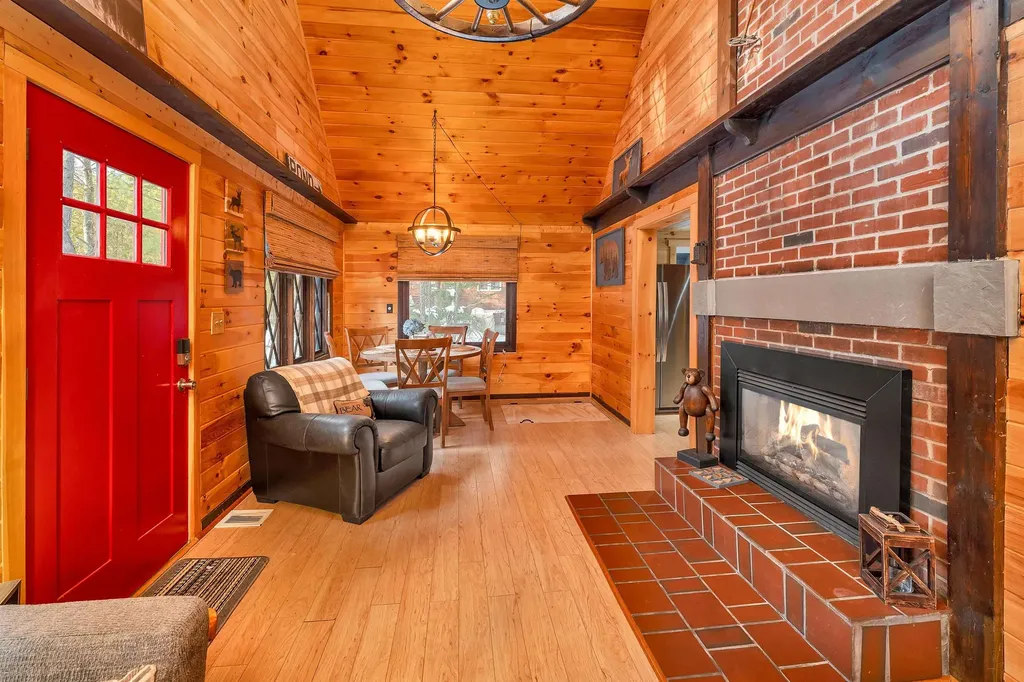 171 Remick Drive Tamworth NH 03817