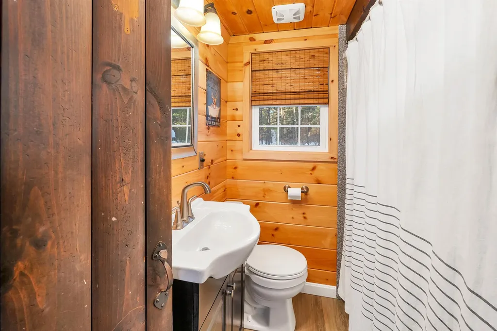 171 Remick Drive Tamworth NH 03817