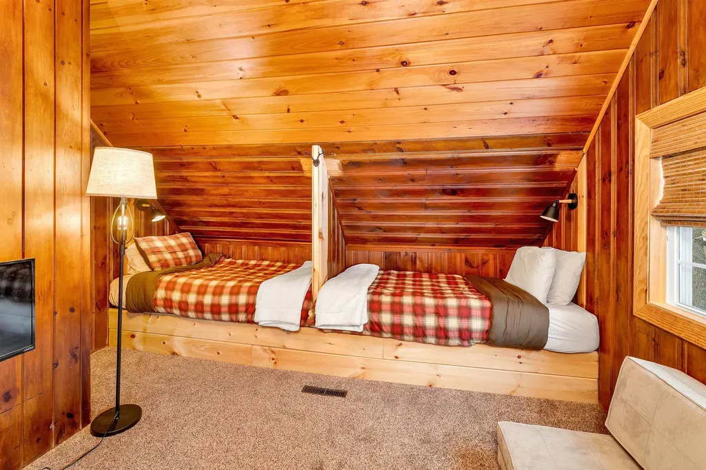 171 Remick Drive Tamworth NH 03817