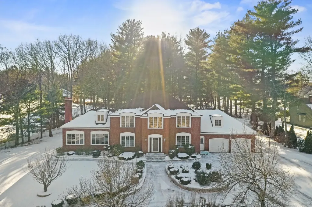 5 Woodmeadow Drive Salem NH 03079