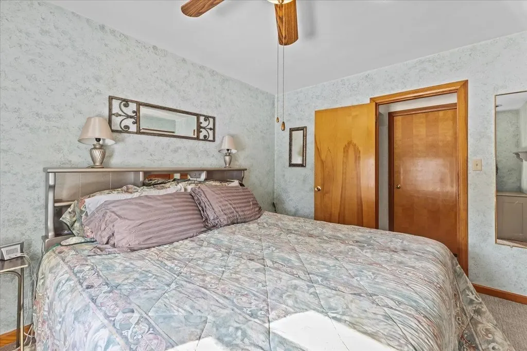 61 Village Green Burlington VT 05408