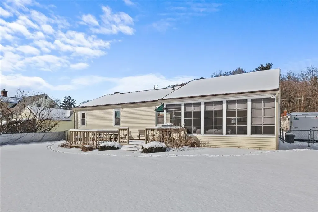 61 Village Green Burlington VT 05408