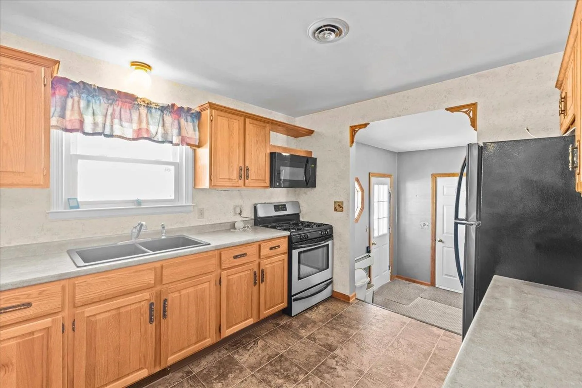 61 Village Green Burlington VT 05408