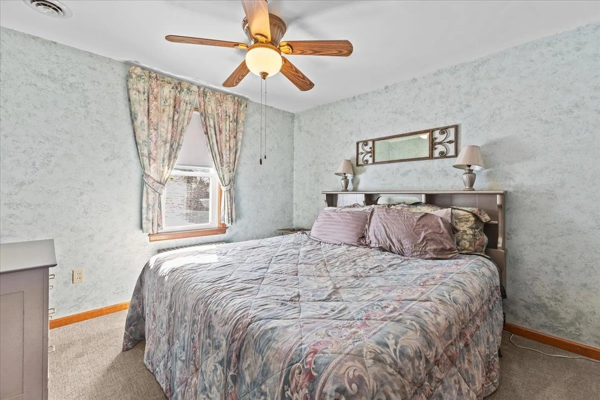 61 Village Green Burlington VT 05408