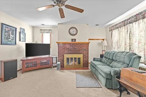 61 Village Green Burlington VT 05408