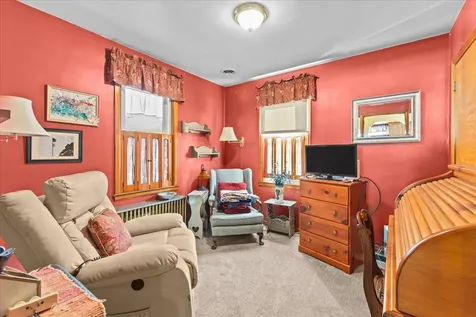 61 Village Green Burlington VT 05408