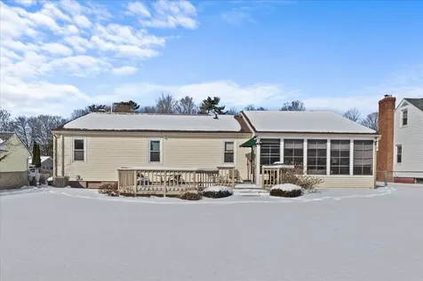 61 Village Green Burlington VT 05408