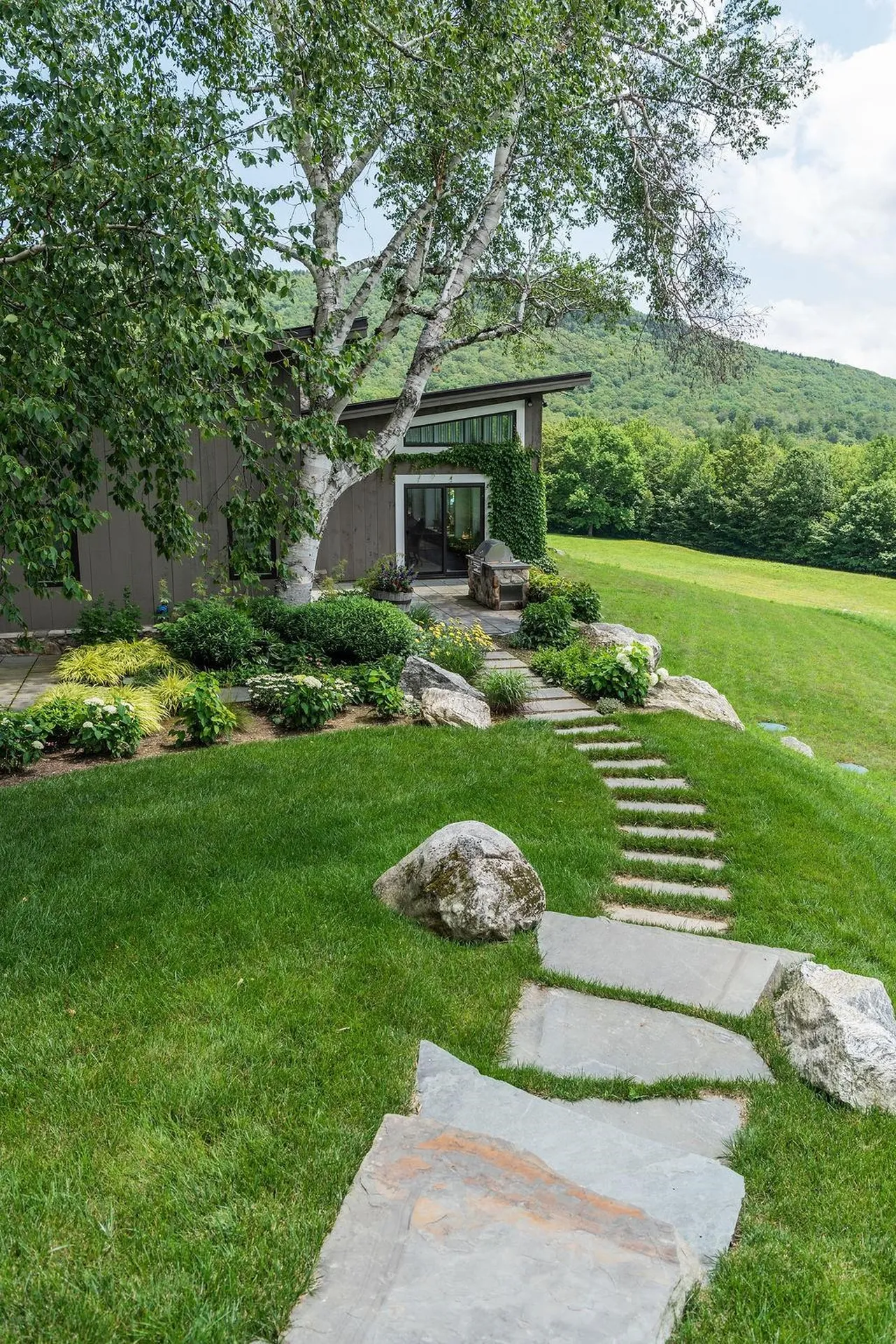 25 Mountain Haunts Road Winhall VT 05340