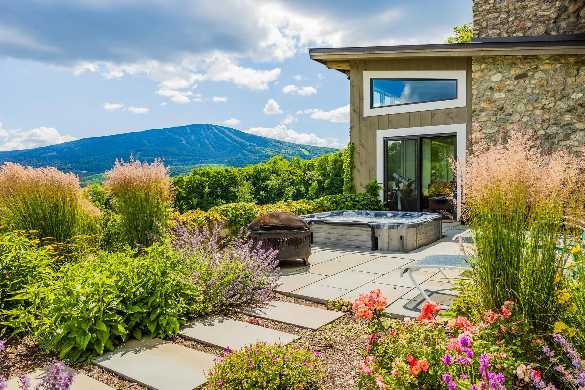 25 Mountain Haunts Road Winhall VT 05340