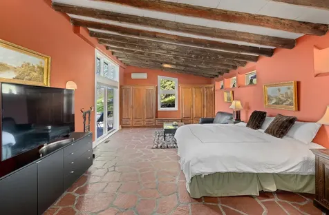 25 Mountain Haunts Road Winhall VT 05340