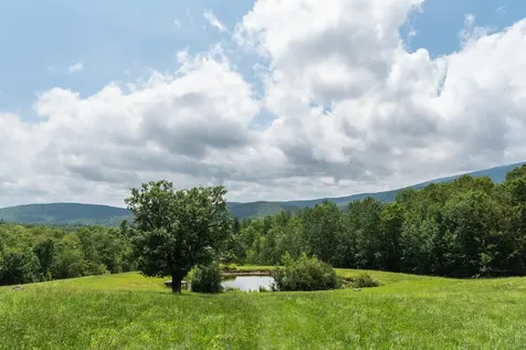 25 Mountain Haunts Road Winhall VT 05340