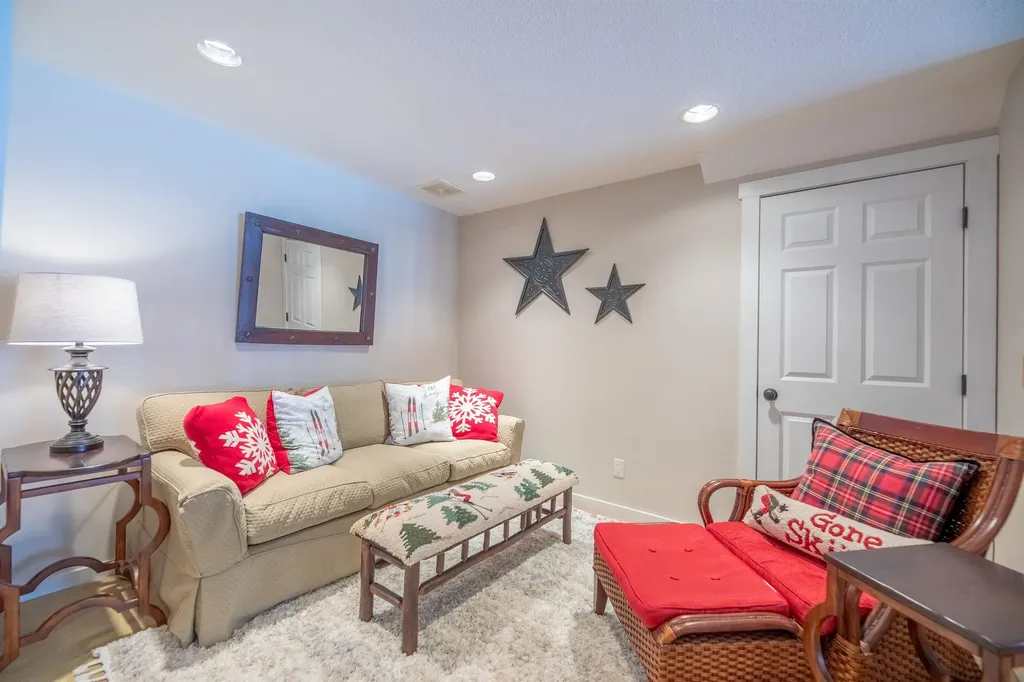 9b Windham Way Dover VT 05356