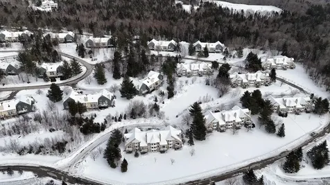 9b Windham Way Dover VT 05356