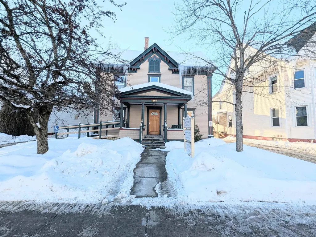 1097 Main Street St. Johnsbury VT 05819