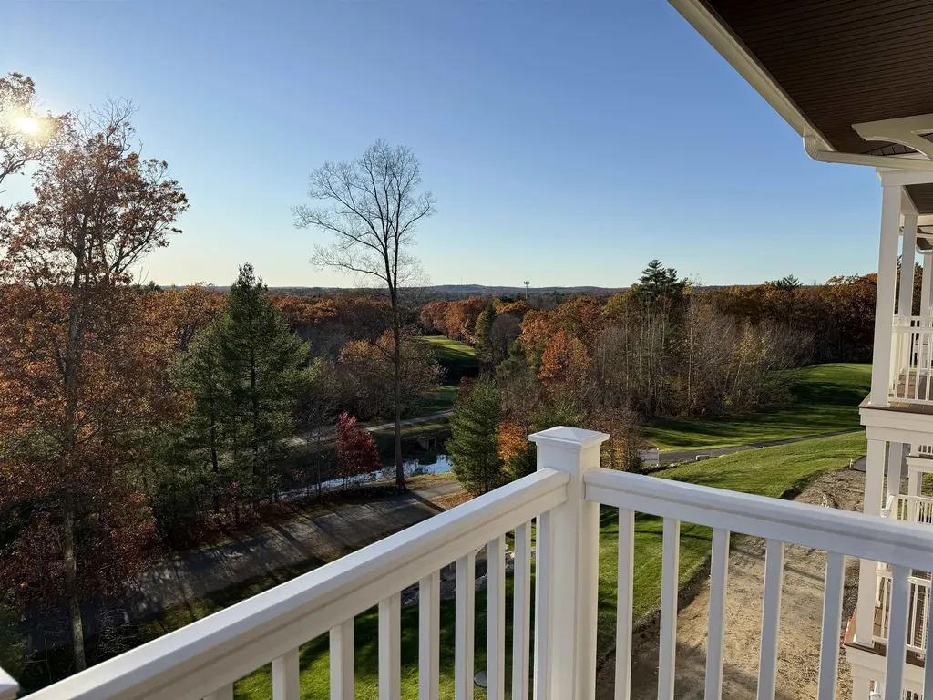 1 Longview Drive Atkinson NH 03811