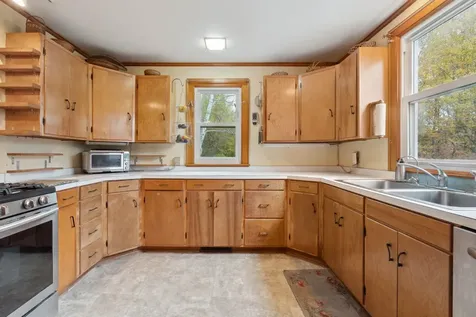 1643 Hammond Hill Road West Windsor VT 05089