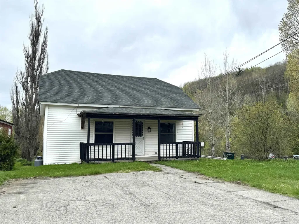 1051 Vt Route 105 Charleston VT 05872