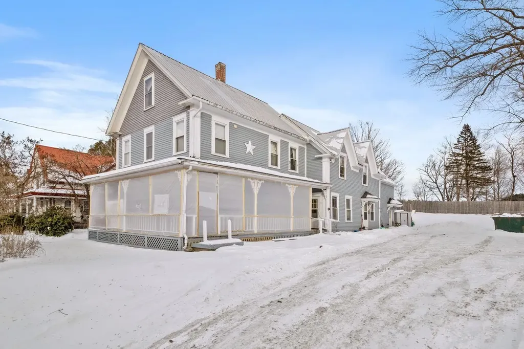 8 Highland Street Haverhill NH 03785
