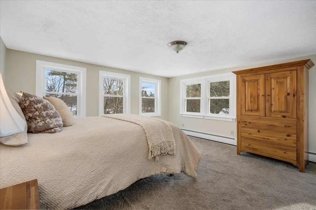 15 George Street Hudson NH 03051