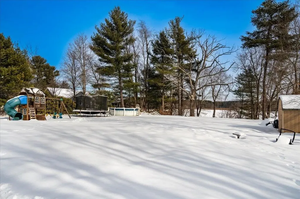 15 George Street Hudson NH 03051