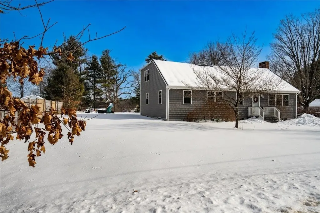 15 George Street Hudson NH 03051