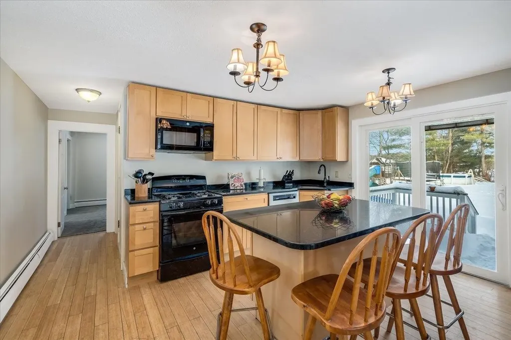 15 George Street Hudson NH 03051