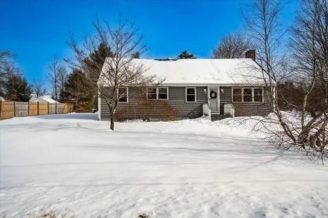 15 George Street Hudson NH 03051