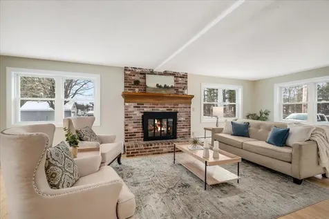 15 George Street Hudson NH 03051