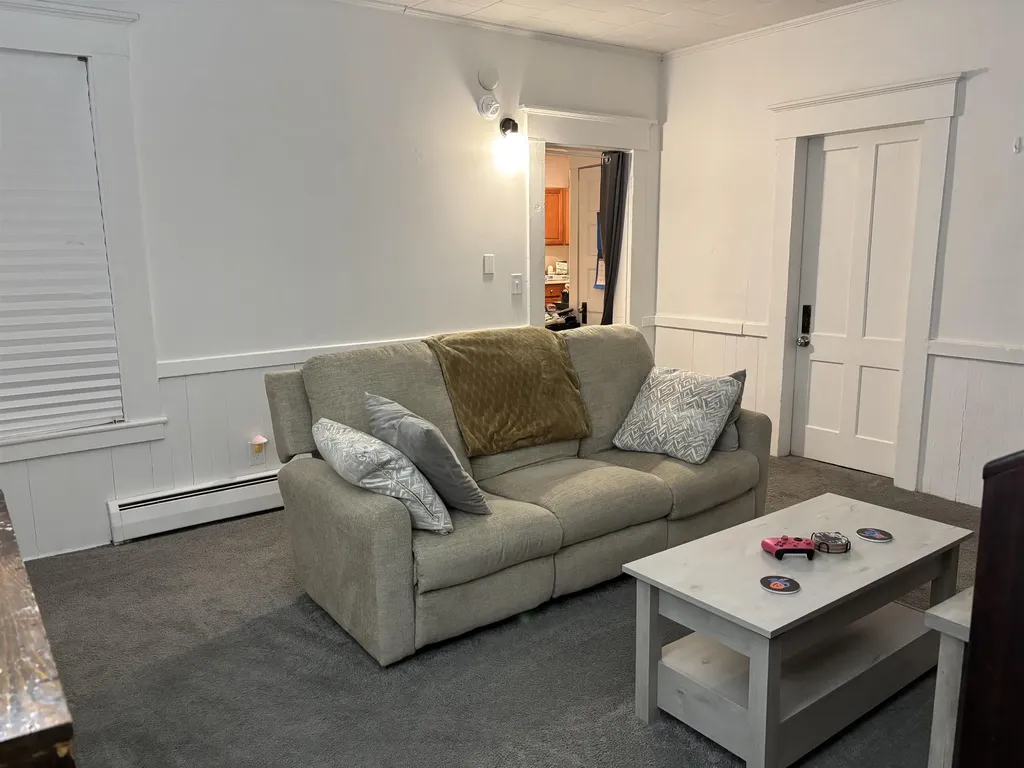 4 Bayley Avenue Plymouth NH 03264