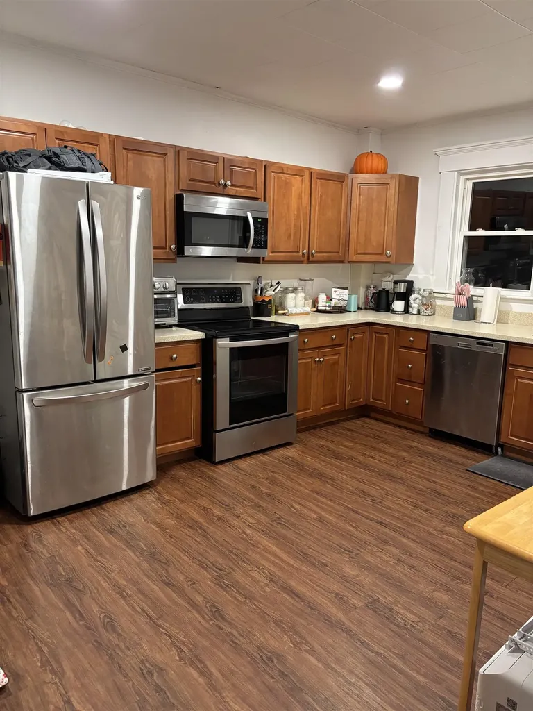 4 Bayley Avenue Plymouth NH 03264