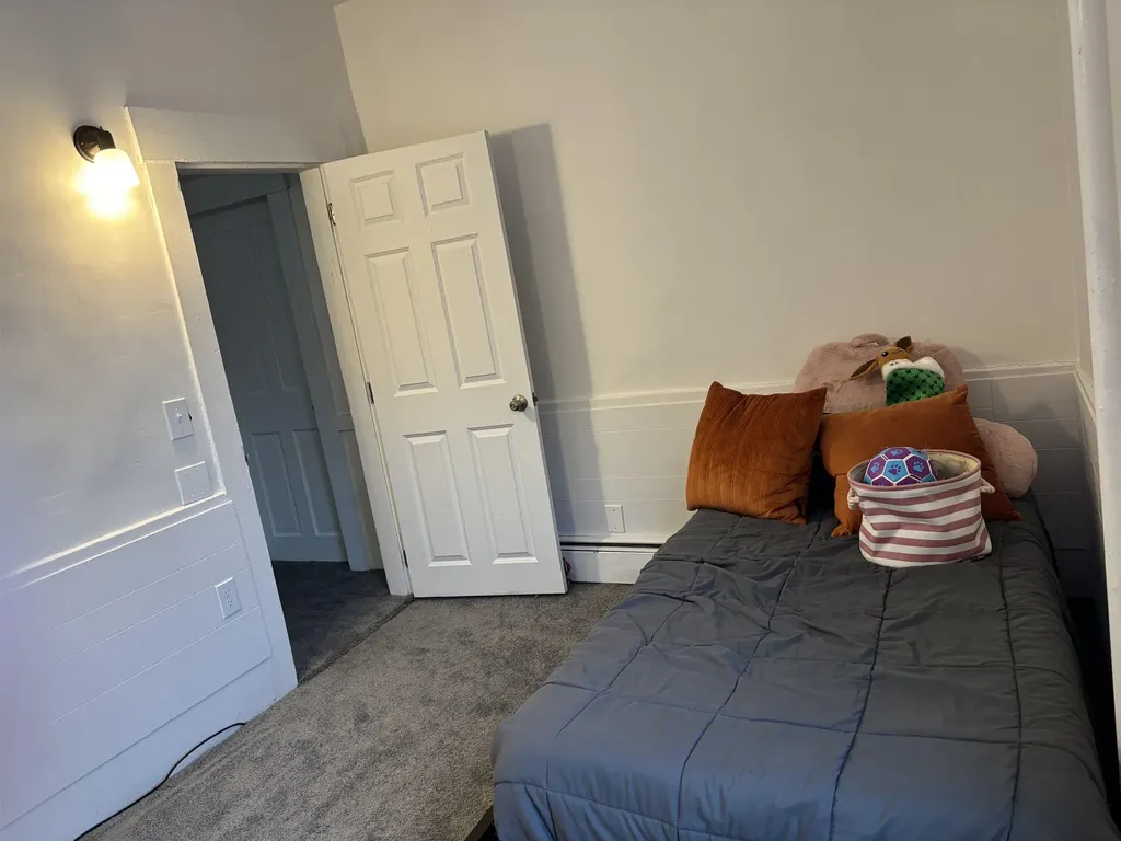 4 Bayley Avenue Plymouth NH 03264