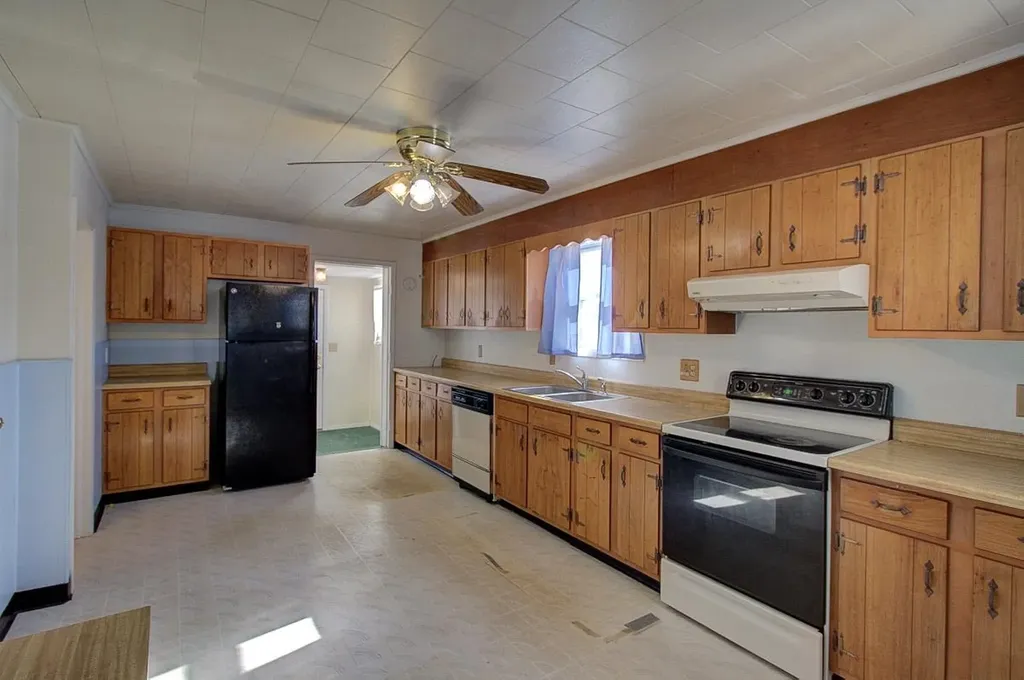 137 Weaver Street Winooski VT 05404