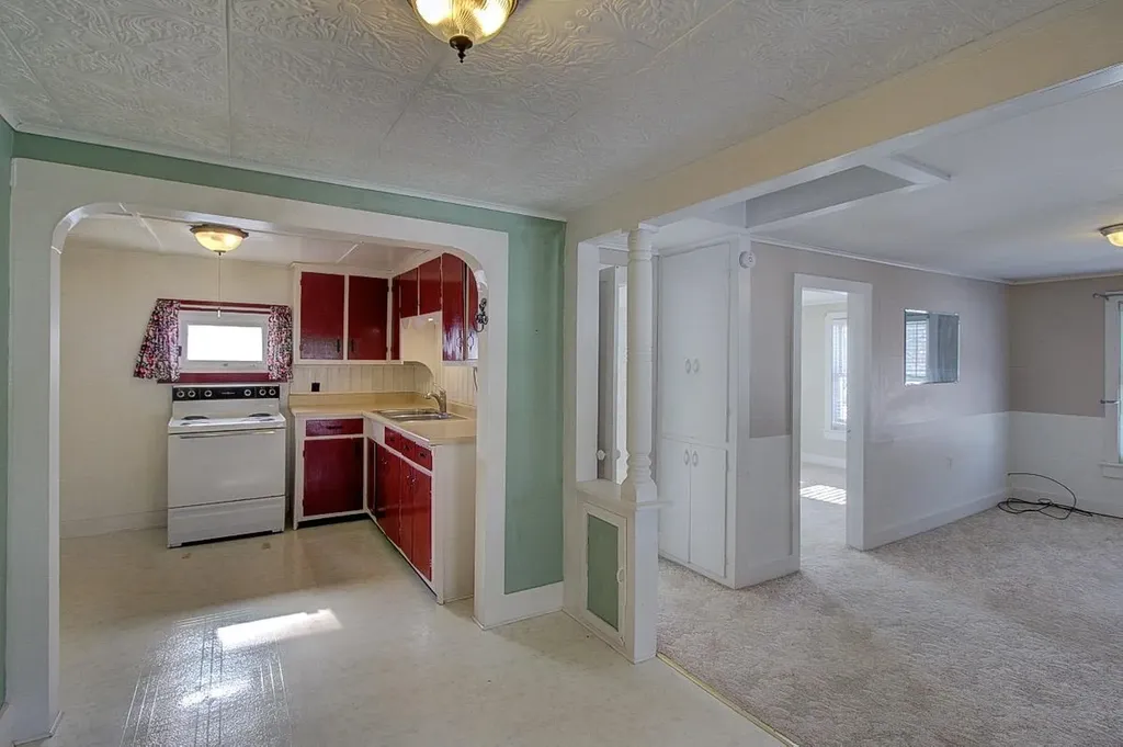 137 Weaver Street Winooski VT 05404
