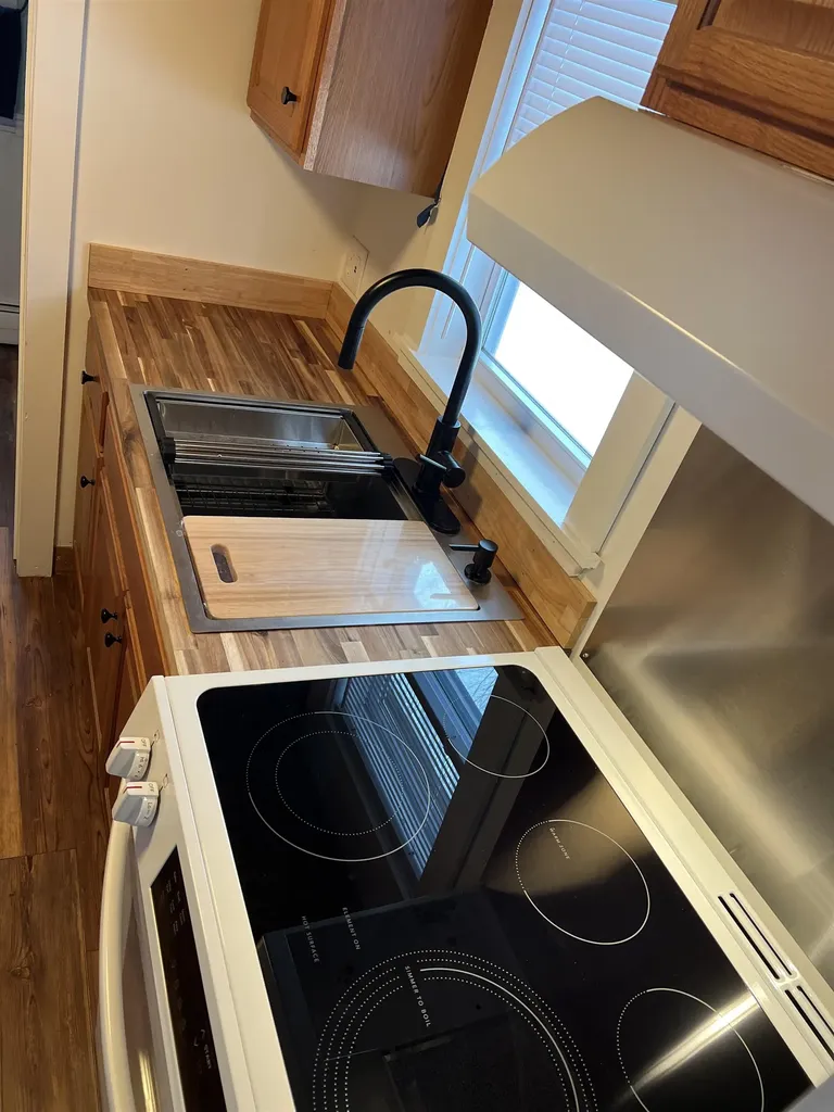 6 Webster Lake Road Franklin NH 03235