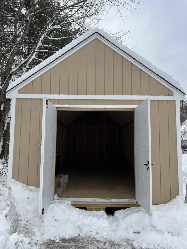 6 Webster Lake Road Franklin NH 03235