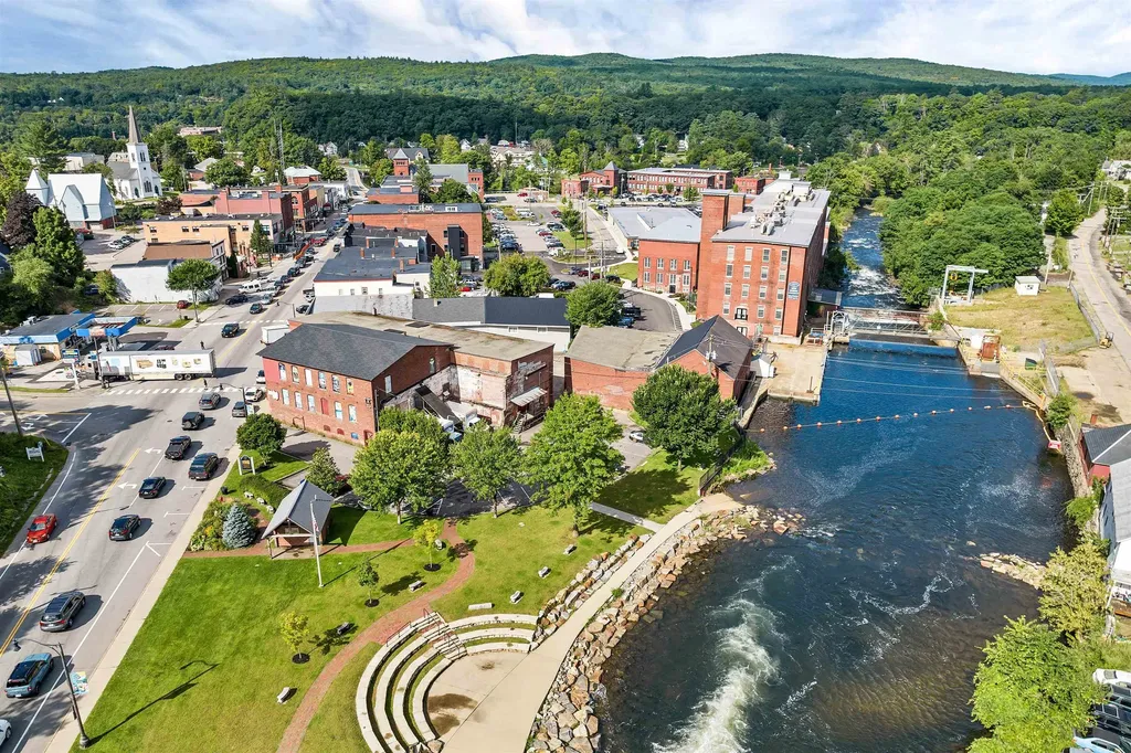 6 Webster Lake Road Franklin NH 03235