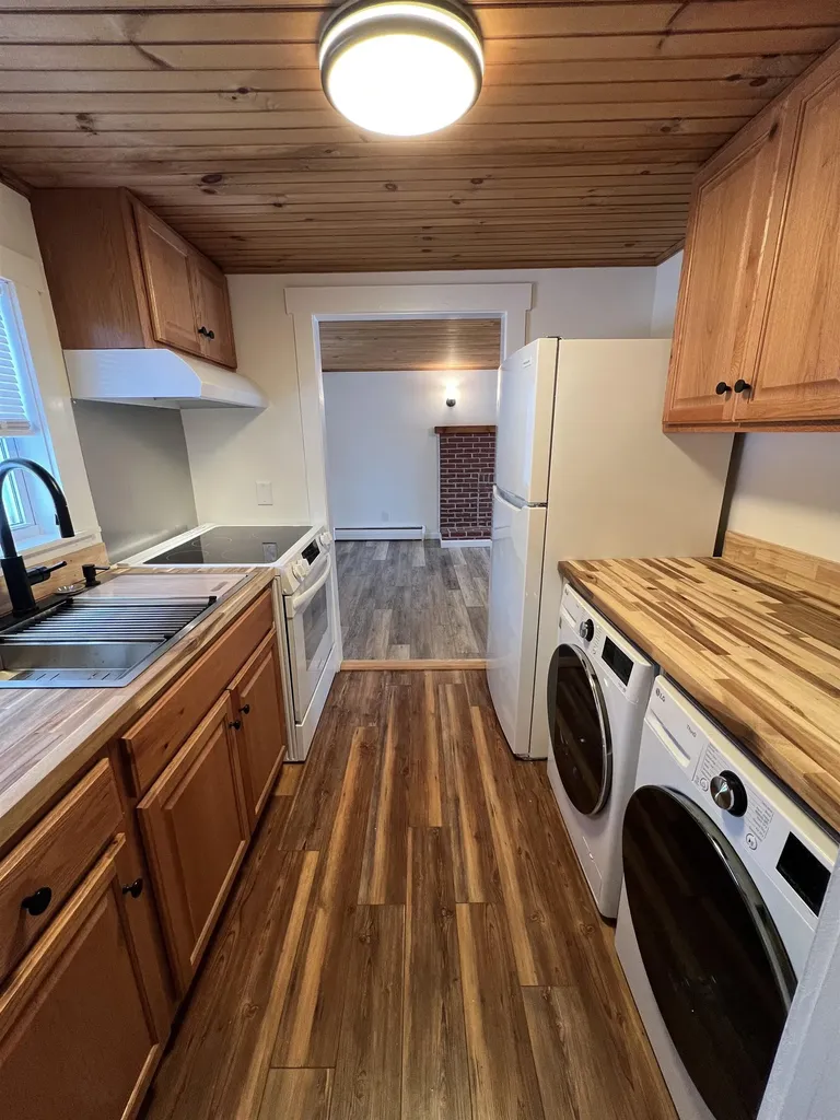 6 Webster Lake Road Franklin NH 03235