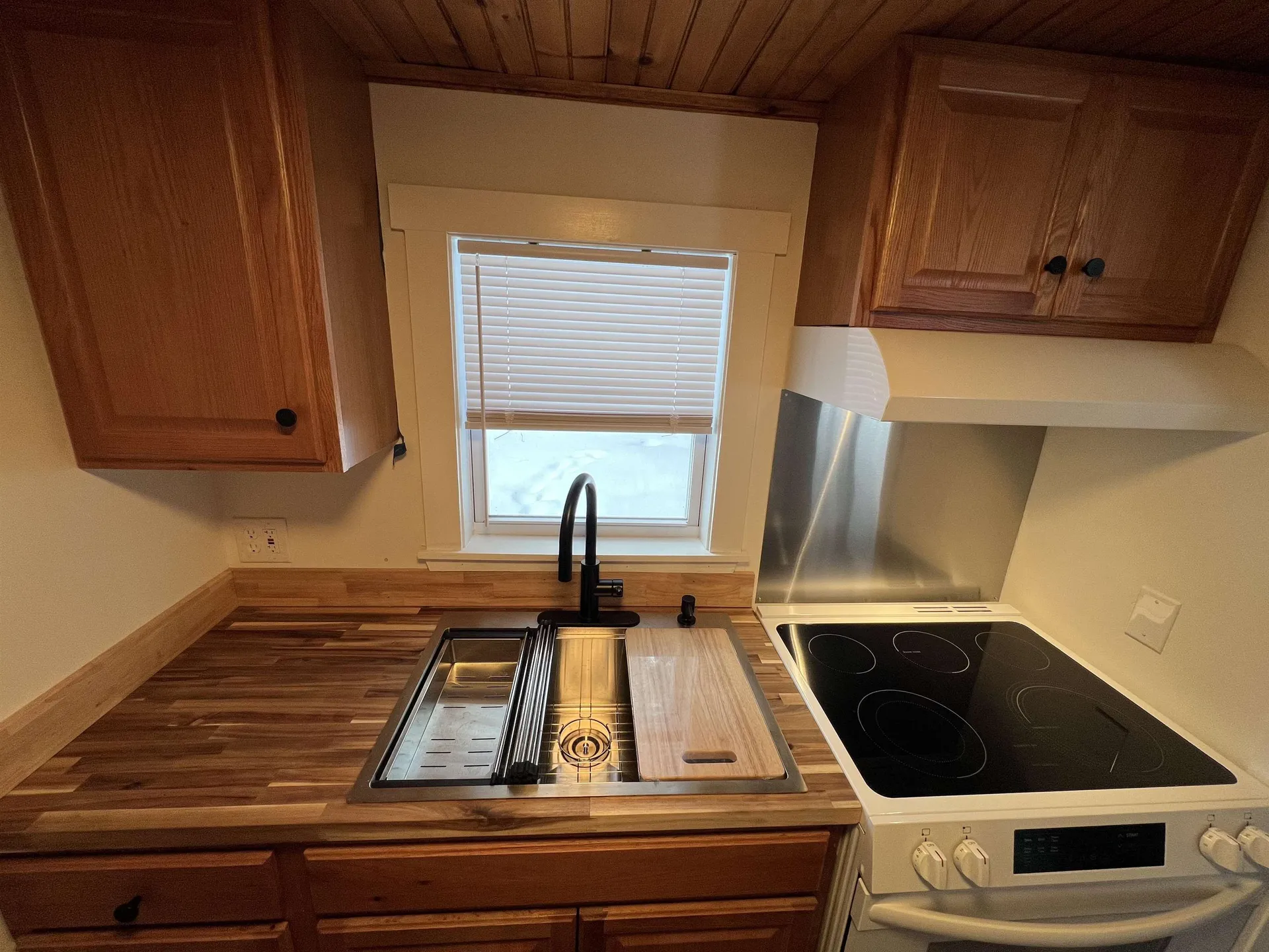 6 Webster Lake Road Franklin NH 03235