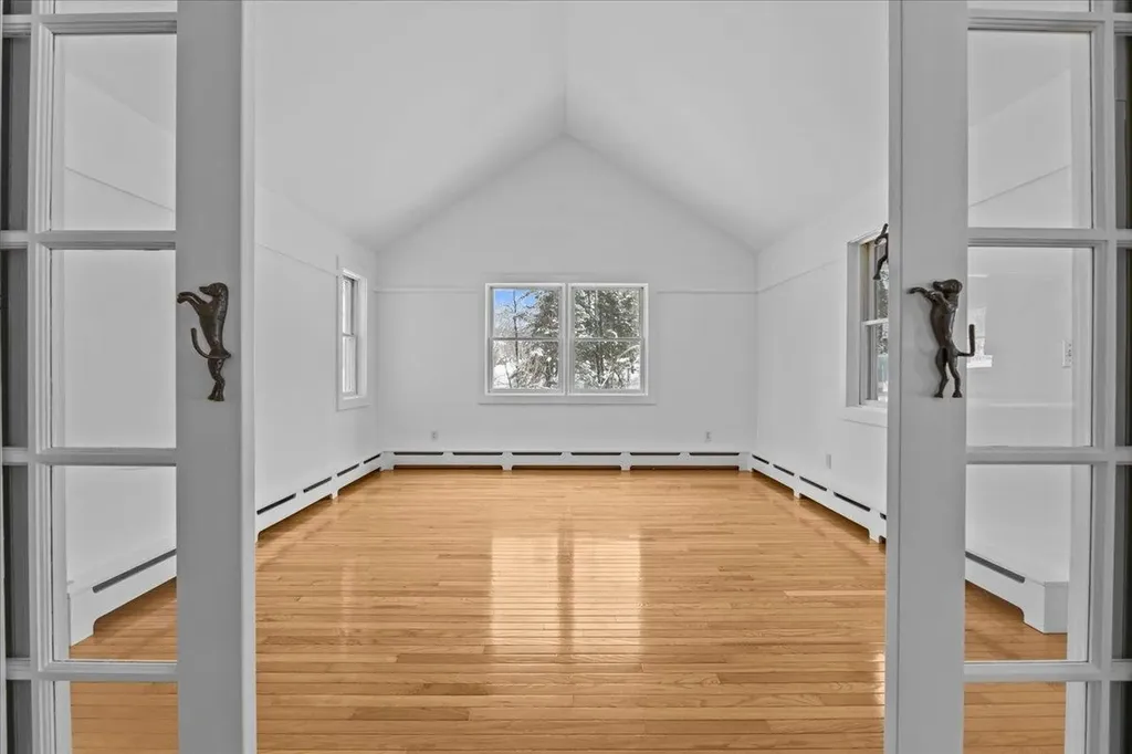 11 Barnes Hill Road Stowe VT 05672