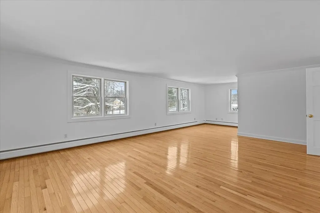 11 Barnes Hill Road Stowe VT 05672