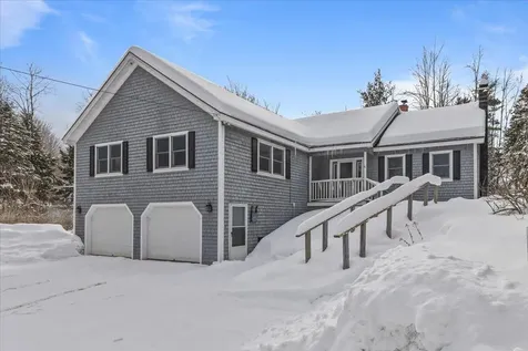 11 Barnes Hill Road Stowe VT 05672