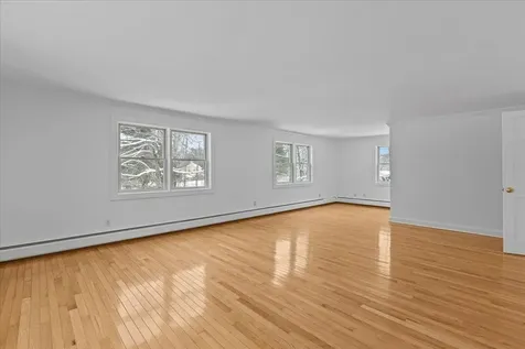 11 Barnes Hill Road Stowe VT 05672