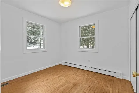 11 Barnes Hill Road Stowe VT 05672