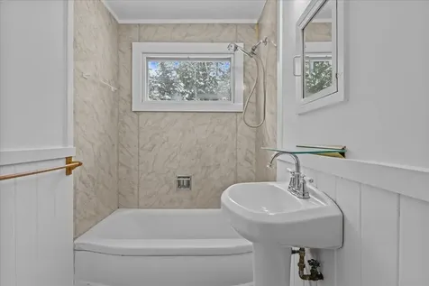 11 Barnes Hill Road Stowe VT 05672