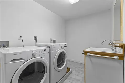 11 Barnes Hill Road Stowe VT 05672