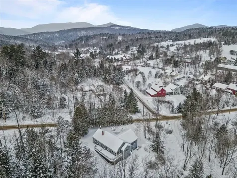 11 Barnes Hill Road Stowe VT 05672