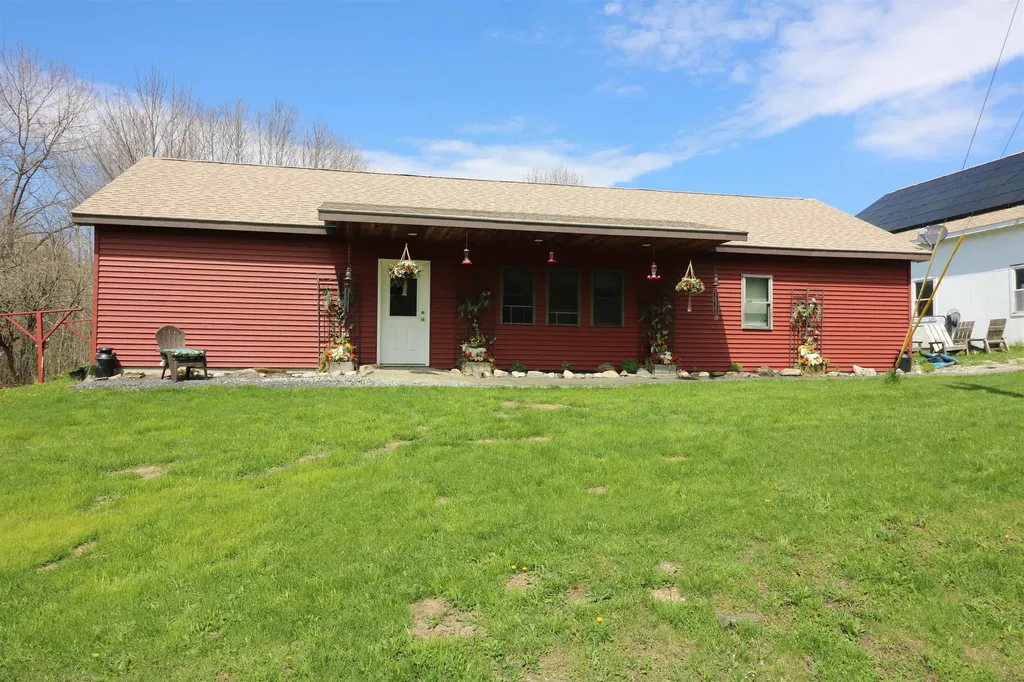 536 Sugar House Road Williamstown VT 05679