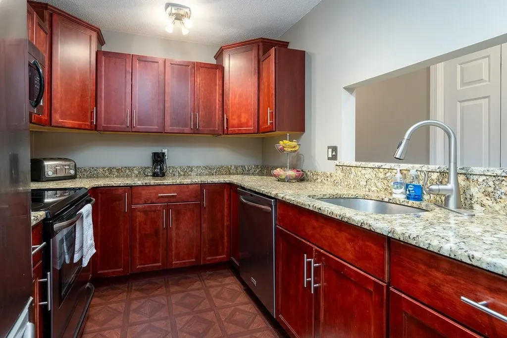 700 South Porter Street Manchester NH 03103